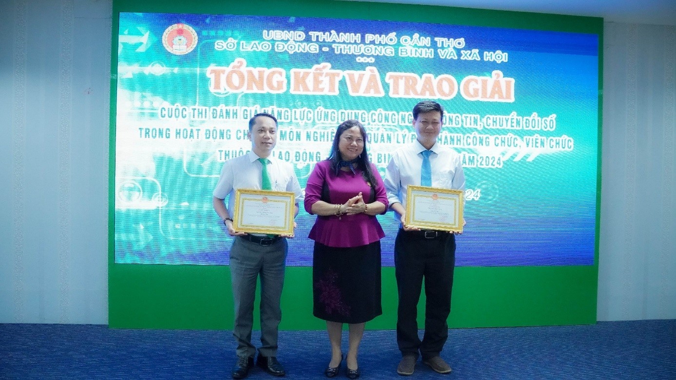 Sở Lao động - Thương binh và Xã hội TPCT Tổng kết và Trao giải Cuộc thi “Đánh giá năng lực ứng dụng công nghệ thông tin, chuyển đổi số trong hoạt động chuyên môn nghiệp vụ, quản lý điều hành công chức, viên chức thuộc Sở năm 2024”